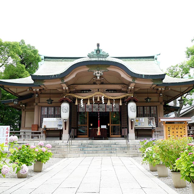 坐摩神社