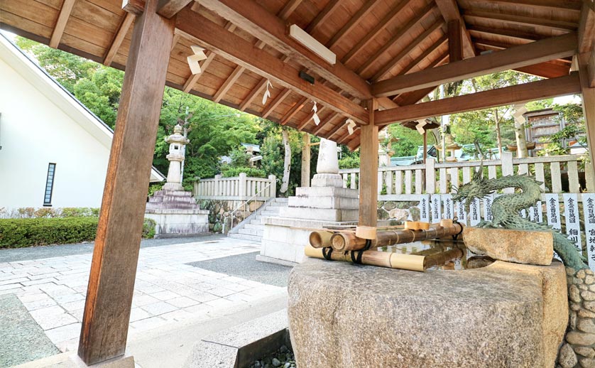 芦屋神社