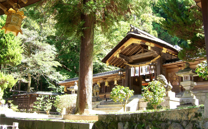 枚岡神社